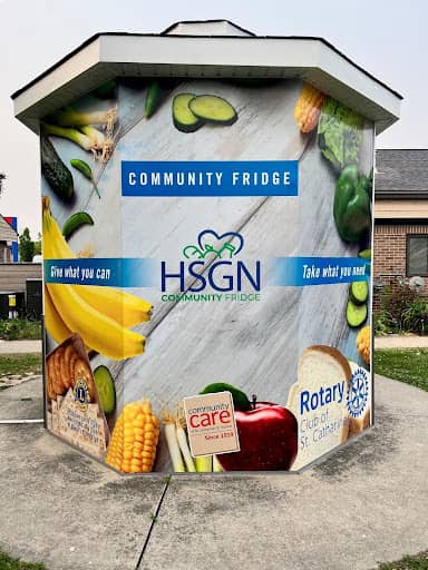 HSGN community fridge supporting community members